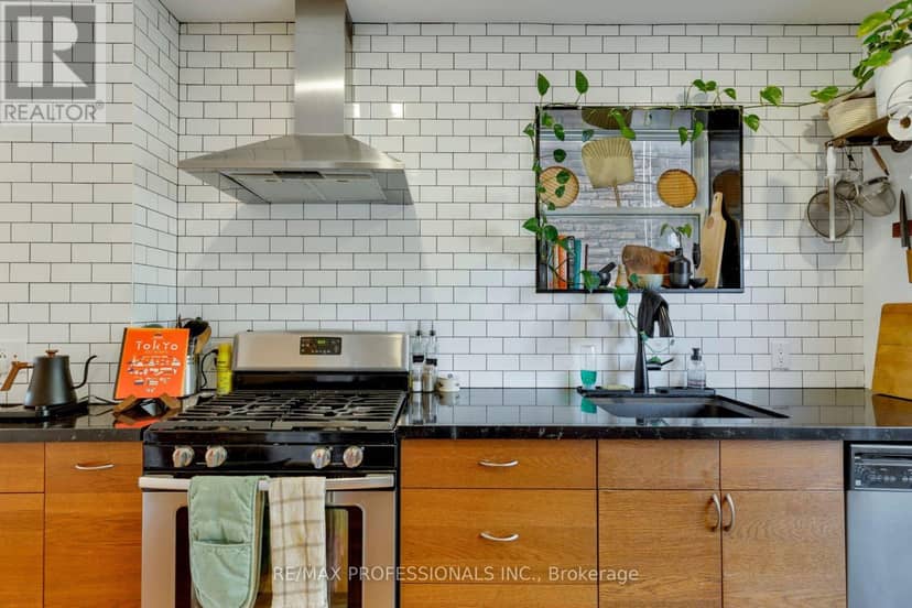 44 McCormack Street — photo 15 of 35