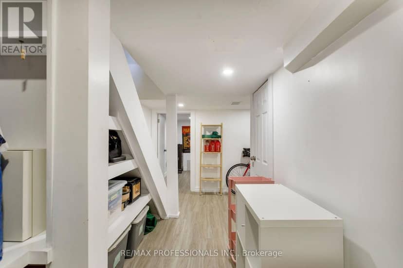 44 McCormack Street — photo 33 of 35