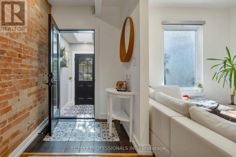 44 McCormack Street, Toronto, photo 5