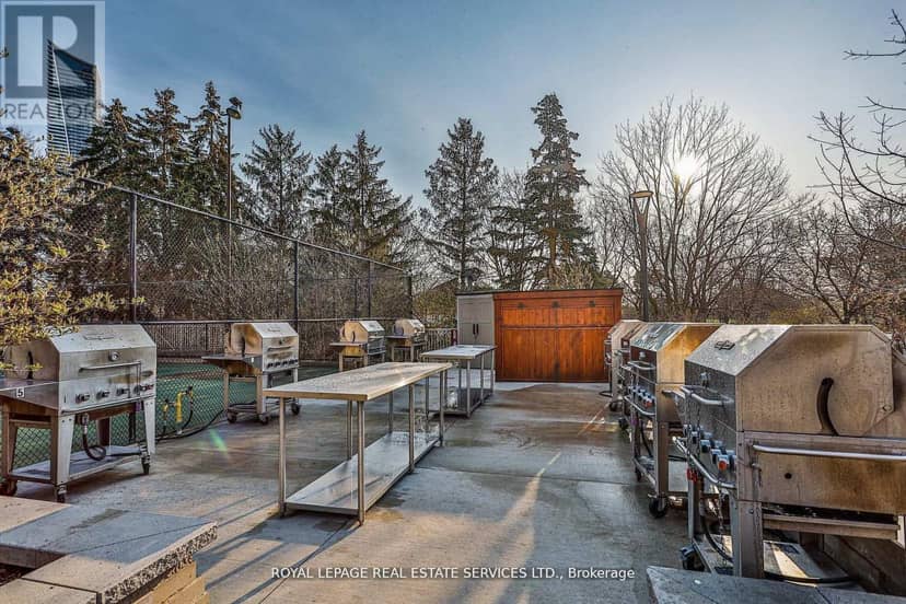 1304 - 2267 Lake Shore Boulevard W — photo 23 of 27