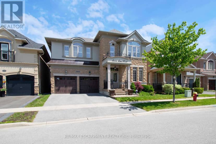 4644 Ethel Road, Burlington, photo 2