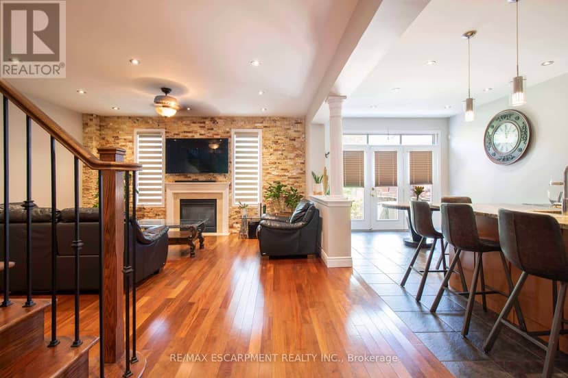 4644 Ethel Road — photo 9 of 40