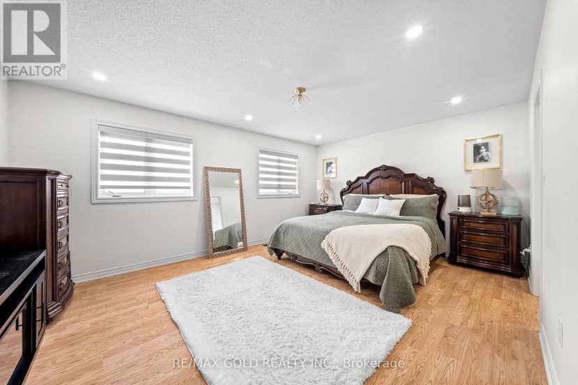 5 Onyx Gate — photo 15 of 29
