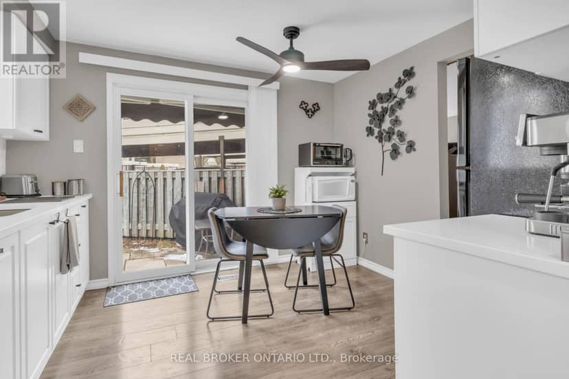 15 - 415 Morgan Avenue — photo 13 of 25