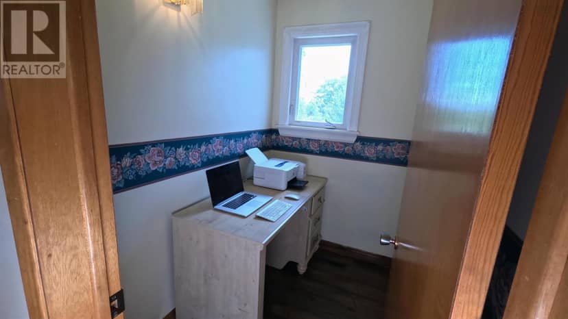 17 Maple Drive — photo 12 of 28