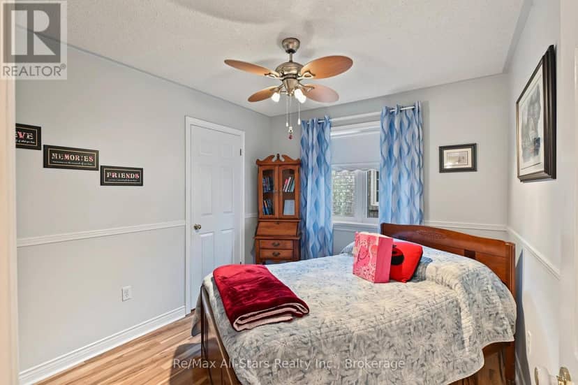 9 Hillview Drive — photo 23 of 40