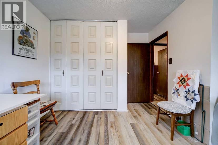 550 Charlotte Street — photo 21 of 40