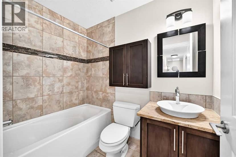 2, 309 15 Avenue NE — photo 23 of 35