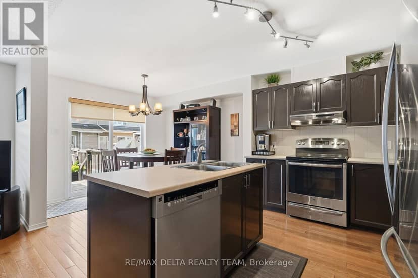 64 Collington Street, Ottawa, photo 6
