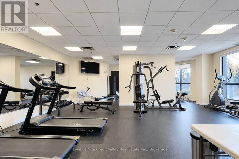 1103 - 840 Queens Plate Drive, Toronto, photo 4
