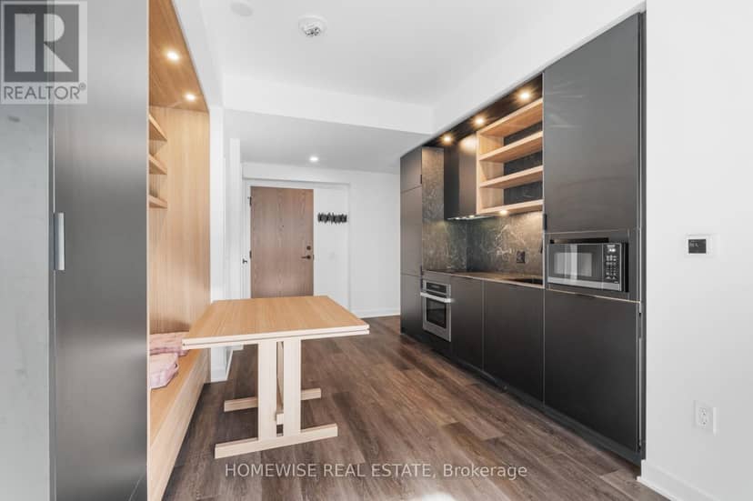 4506 - 55 Charles Street E — photo 5 of 18