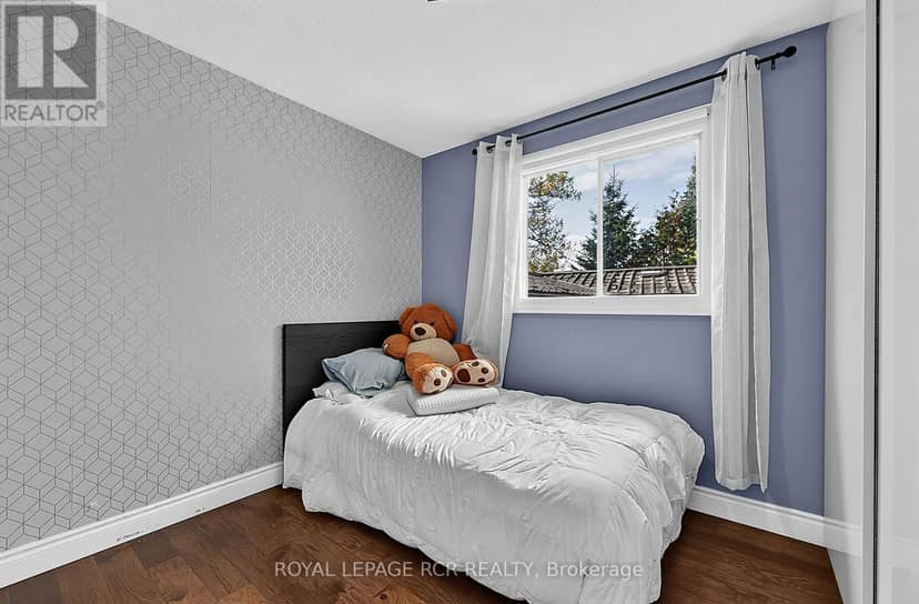 177 King Street S — photo 15 of 26