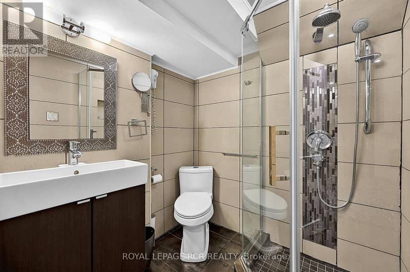 177 King Street S — photo 20 of 26