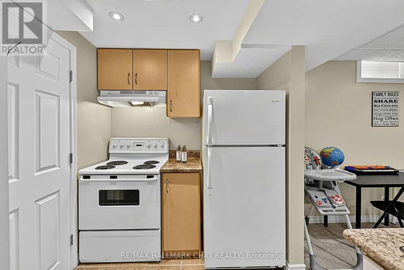 102 Noble Drive — photo 19 of 26
