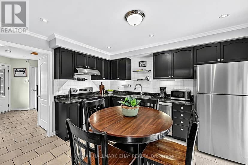 102 Noble Drive, Bradford West Gwillimbury, photo 7