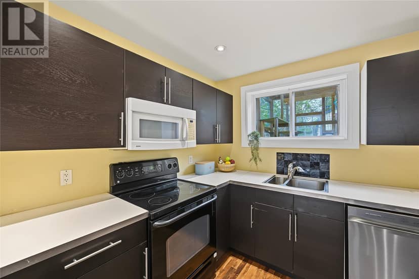 30 Scott Street — photo 12 of 40