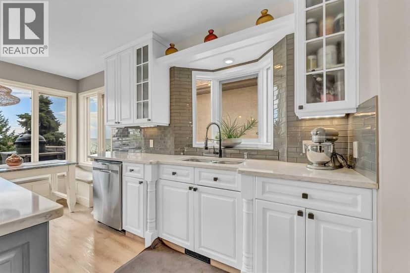 46 Blue Heron Bay — photo 13 of 40