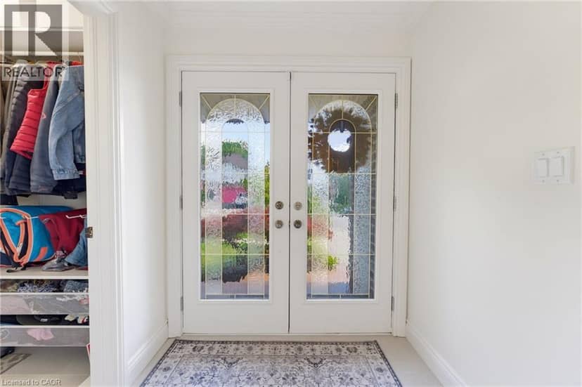 135 MCNICHOL Drive — photo 16 of 40