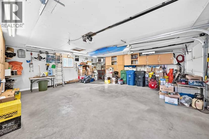 82 Riverglen Drive SE — photo 34 of 40