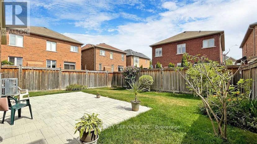 3 Bellcrest Road — photo 27 of 28