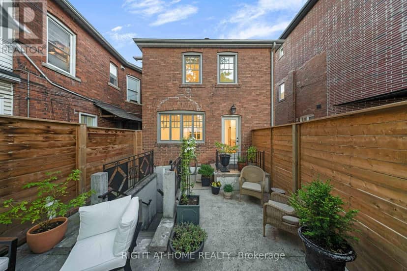 1642 Dufferin Street — photo 29 of 34