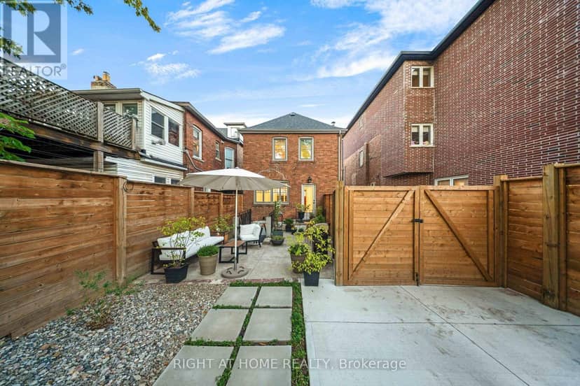1642 Dufferin Street — photo 30 of 34