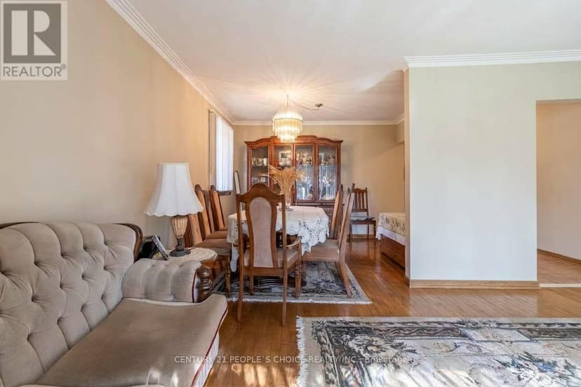 228 Jeffcoat Drive — photo 10 of 38