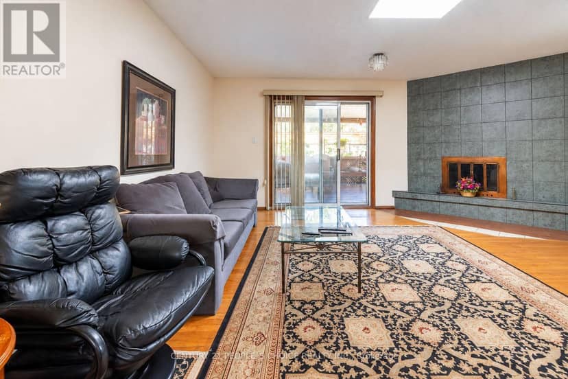 228 Jeffcoat Drive — photo 19 of 38