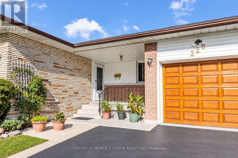 228 Jeffcoat Drive, Toronto, photo 2