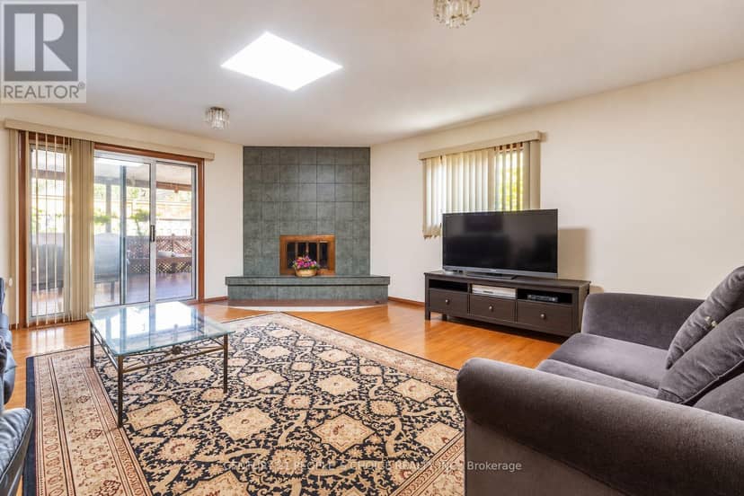 228 Jeffcoat Drive — photo 20 of 38