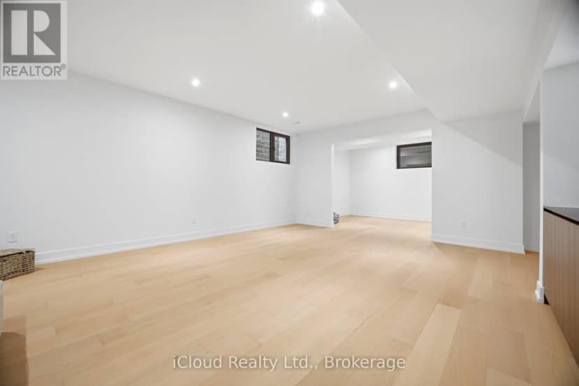 1590 Kenmuir Avenue — photo 37 of 40
