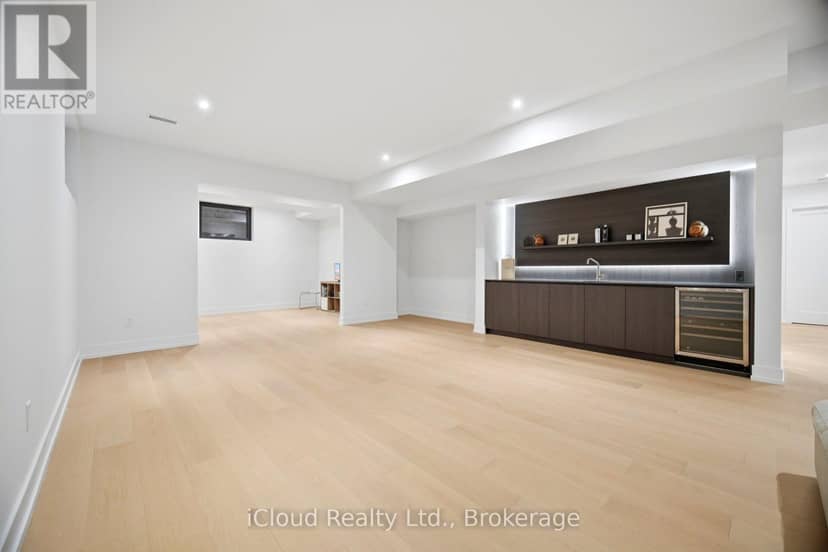 1590 Kenmuir Avenue — photo 38 of 40