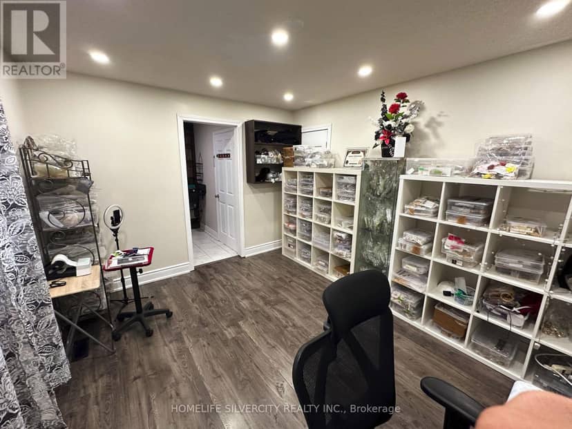 200 Conestoga Drive — photo 21 of 40