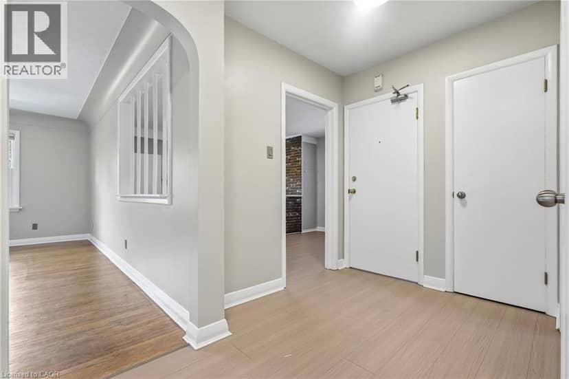 103 MARLBOROUGH Avenue — photo 7 of 40