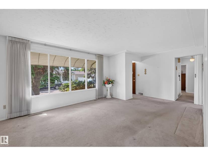 7704 104 AV NW, Edmonton, photo 7