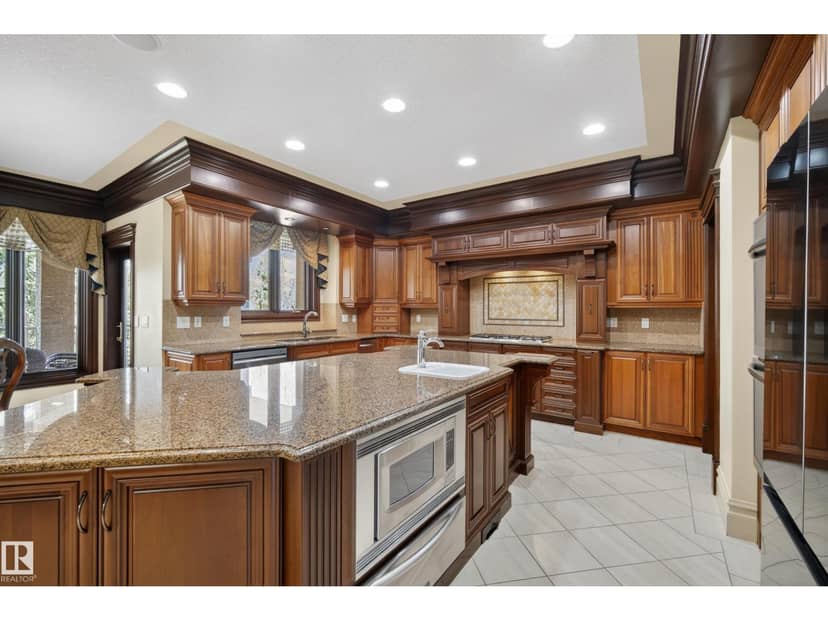 322 Caldwell Cl NW, Edmonton, photo 8