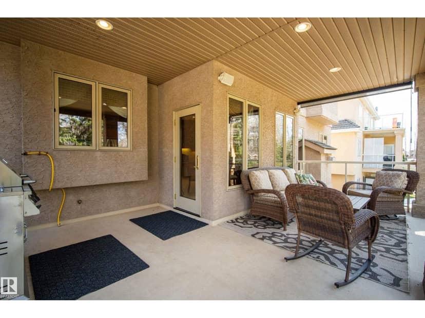 322 Caldwell Cl NW — photo 16 of 40