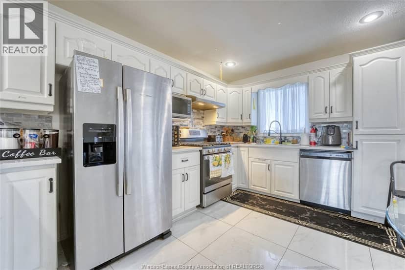 24 Homestead Drive — photo 12 of 40