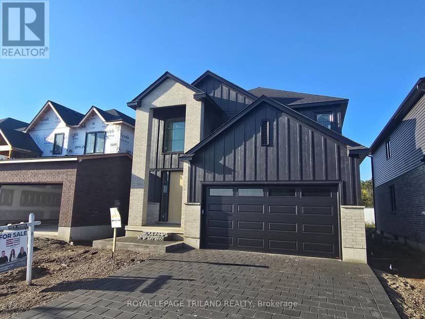27 Allister Drive — photo 3 of 40