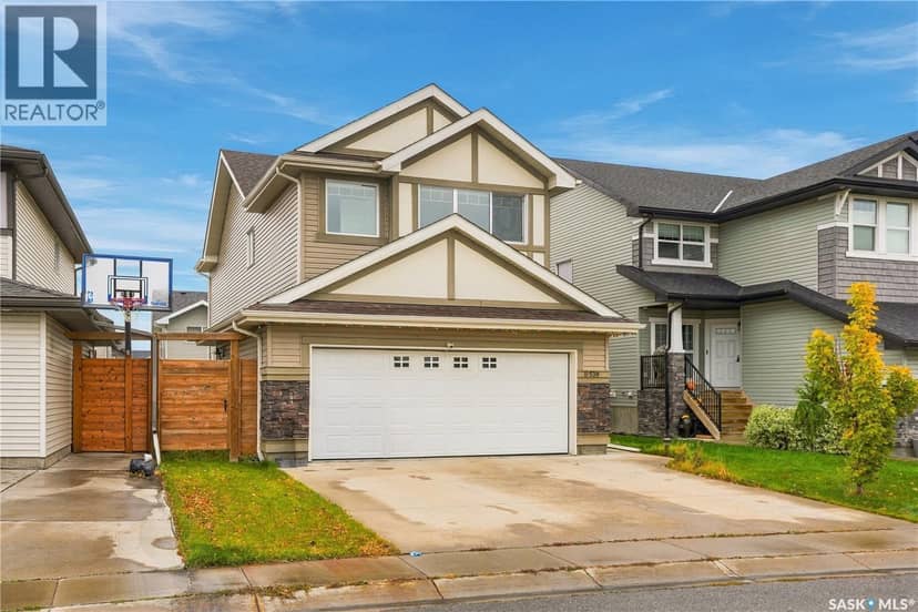 539 Secord MANOR — photo 1 of 40