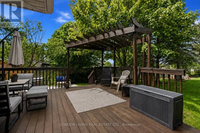 7006 Diane Crescent — photo 33 of 40
