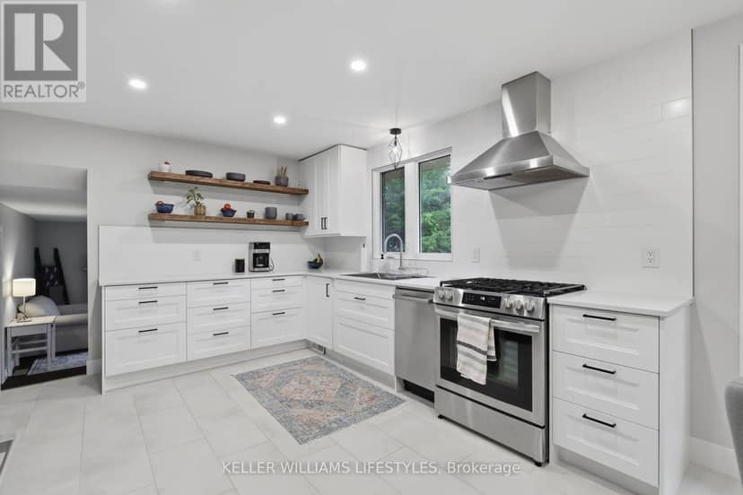 344 Robert Street — photo 10 of 39