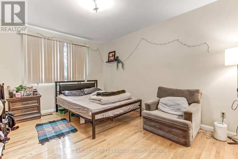 698 Chiddington Avenue — photo 11 of 19