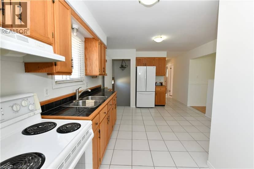 82 ELMWOOD Avenue — photo 9 of 25
