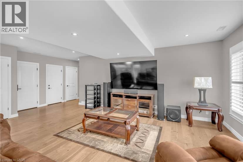 1410 THOMPSON Road E — photo 33 of 40