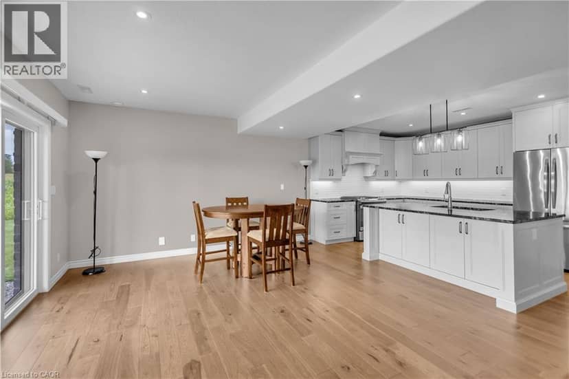 1410 THOMPSON Road E — photo 34 of 40