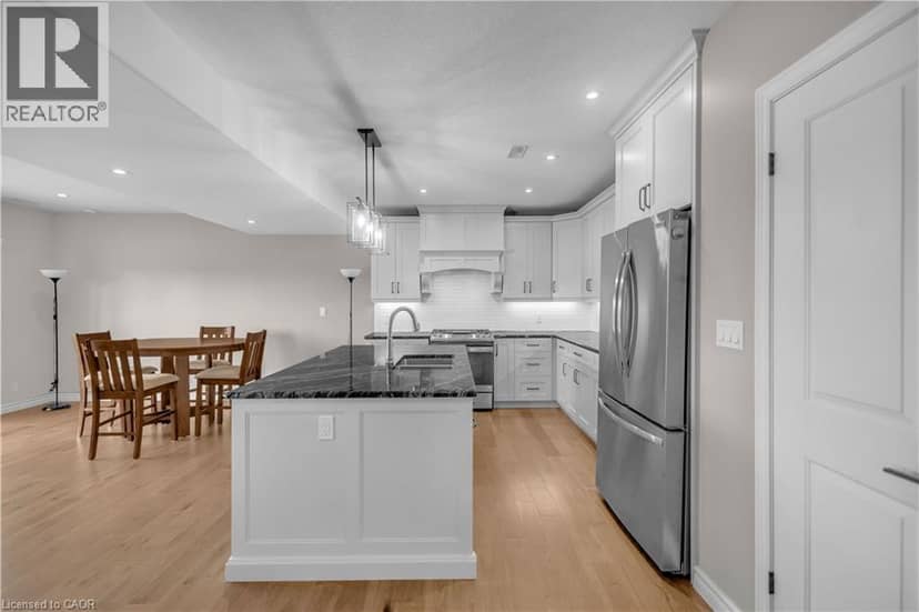 1410 THOMPSON Road E — photo 37 of 40