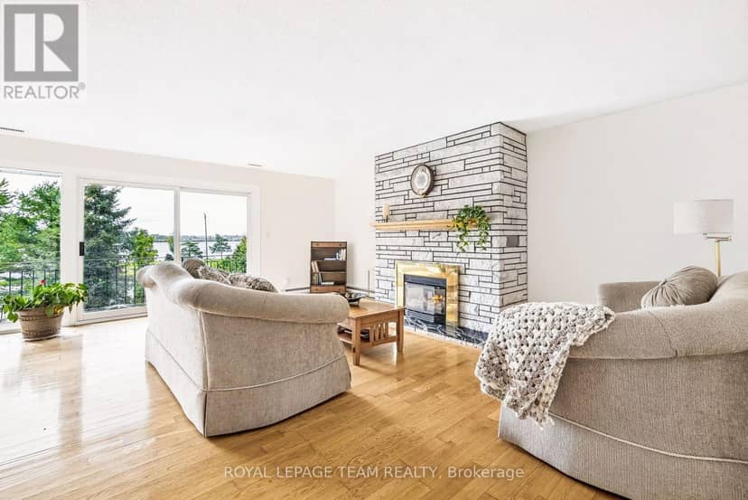 2027 Dundas Street, Edwardsburgh/Cardinal, photo 5
