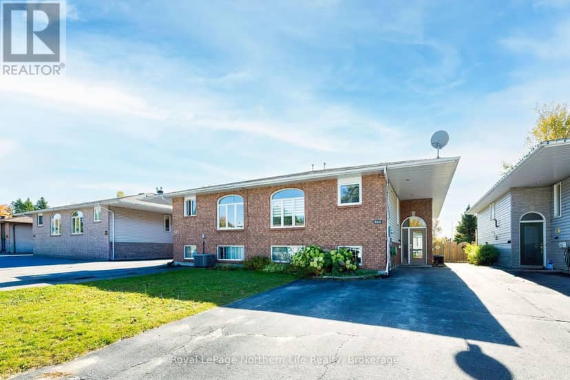 511 Bromley Avenue, North Bay, photo 2