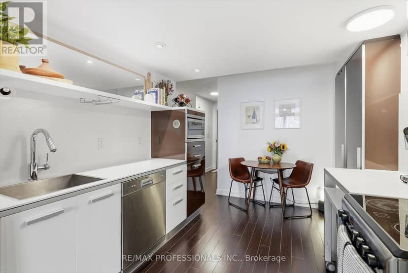 1605 - 38 Dan Leckie Way — photo 11 of 25